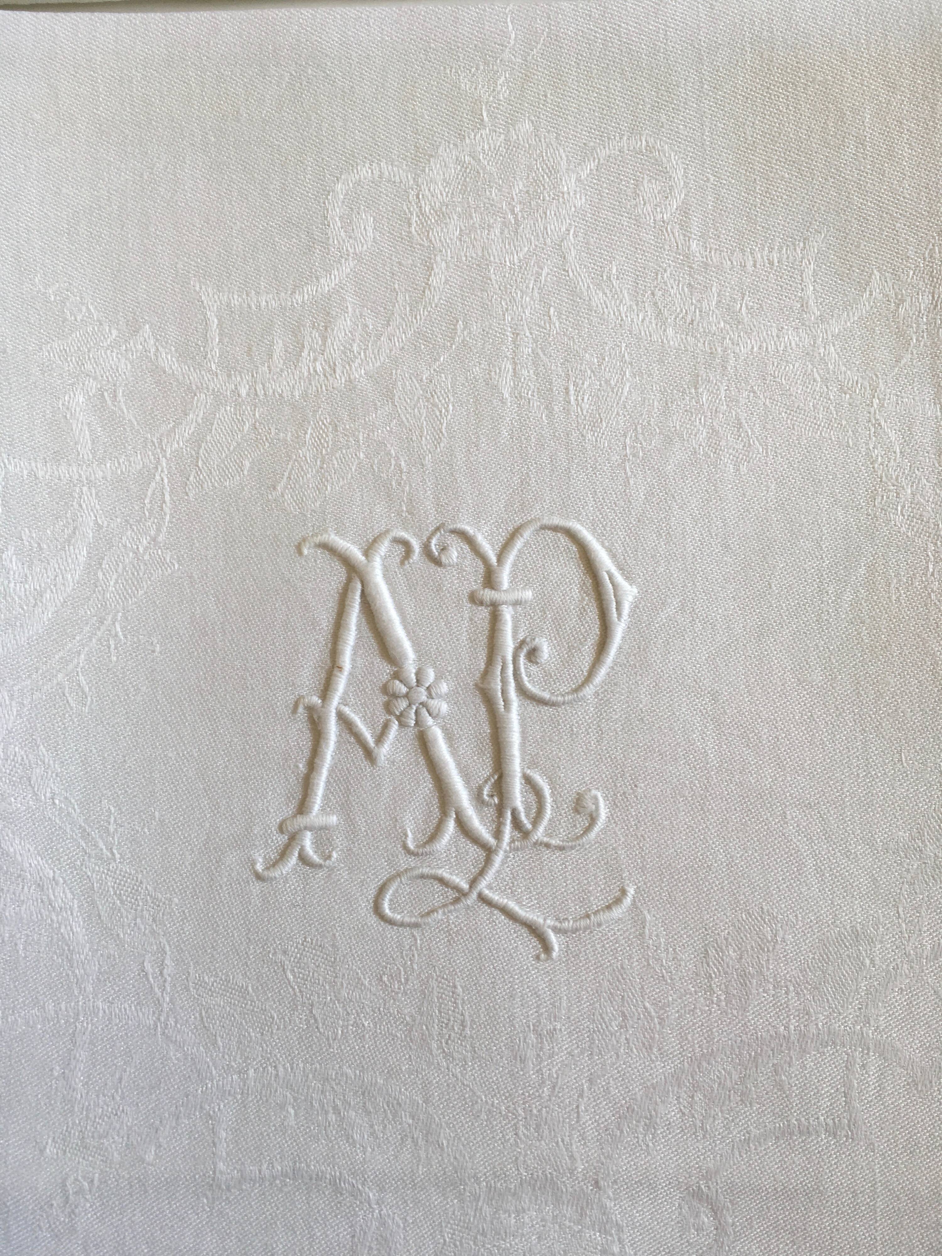 Set of 4 damask monogrammed linen towels ap