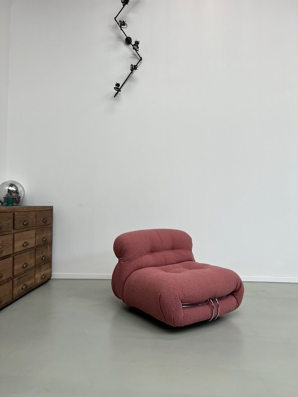 Armchair Soriana Afra and Tobia Scarpa 60s Cassina