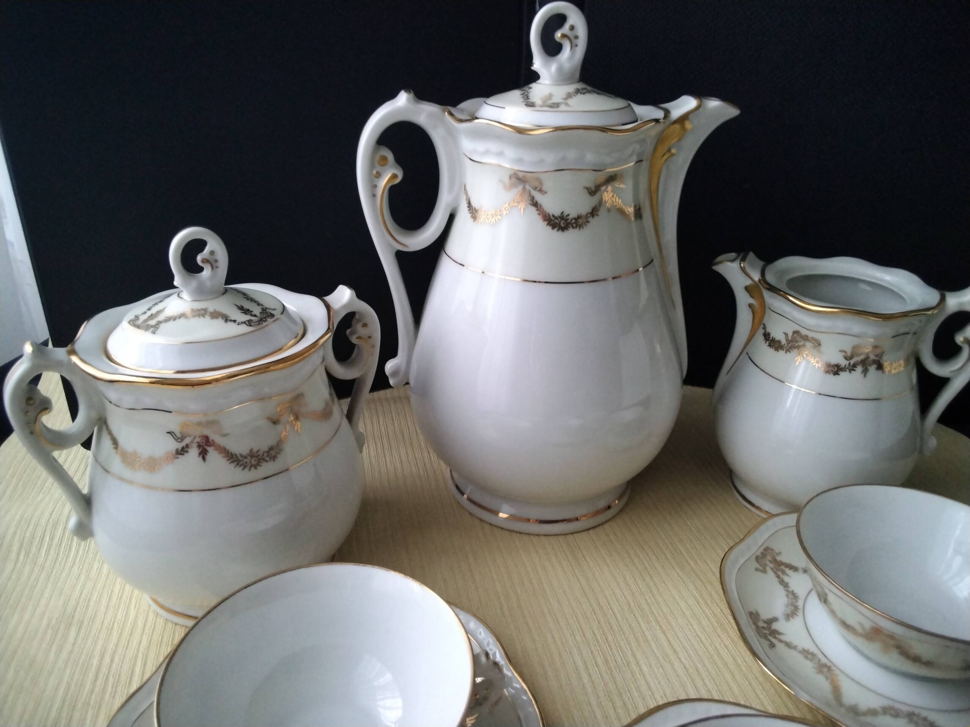 Service à café porcelaine de Limoges Nardon et Lafarge