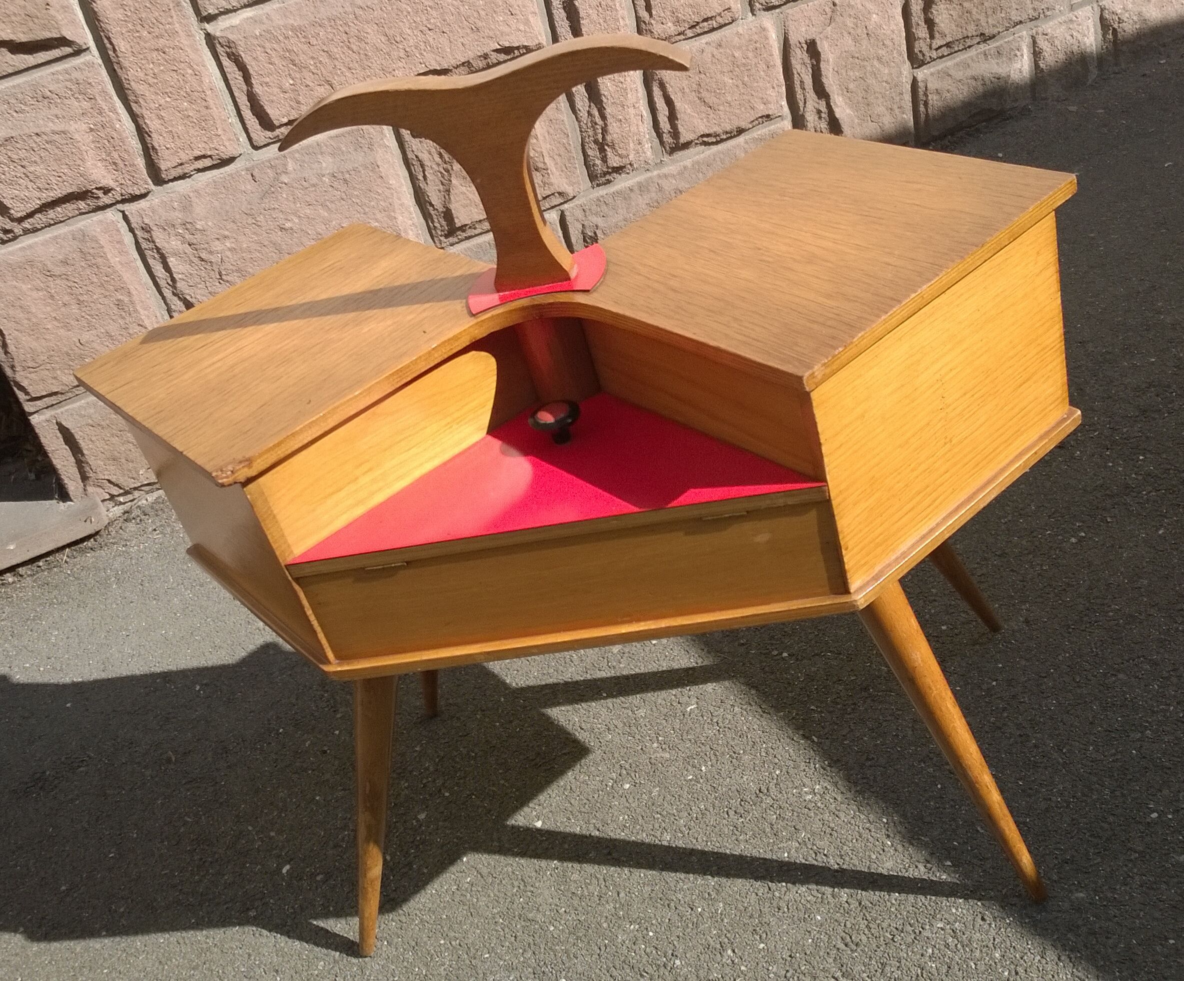 Travailleuse moderniste année 50