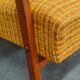 Fauteuil tchèque 1960 tissu jaune géométrique