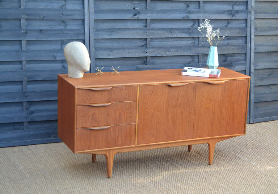 Teak sideboard by McIntosh - 152 cm