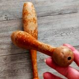 Pair of juggling clubs