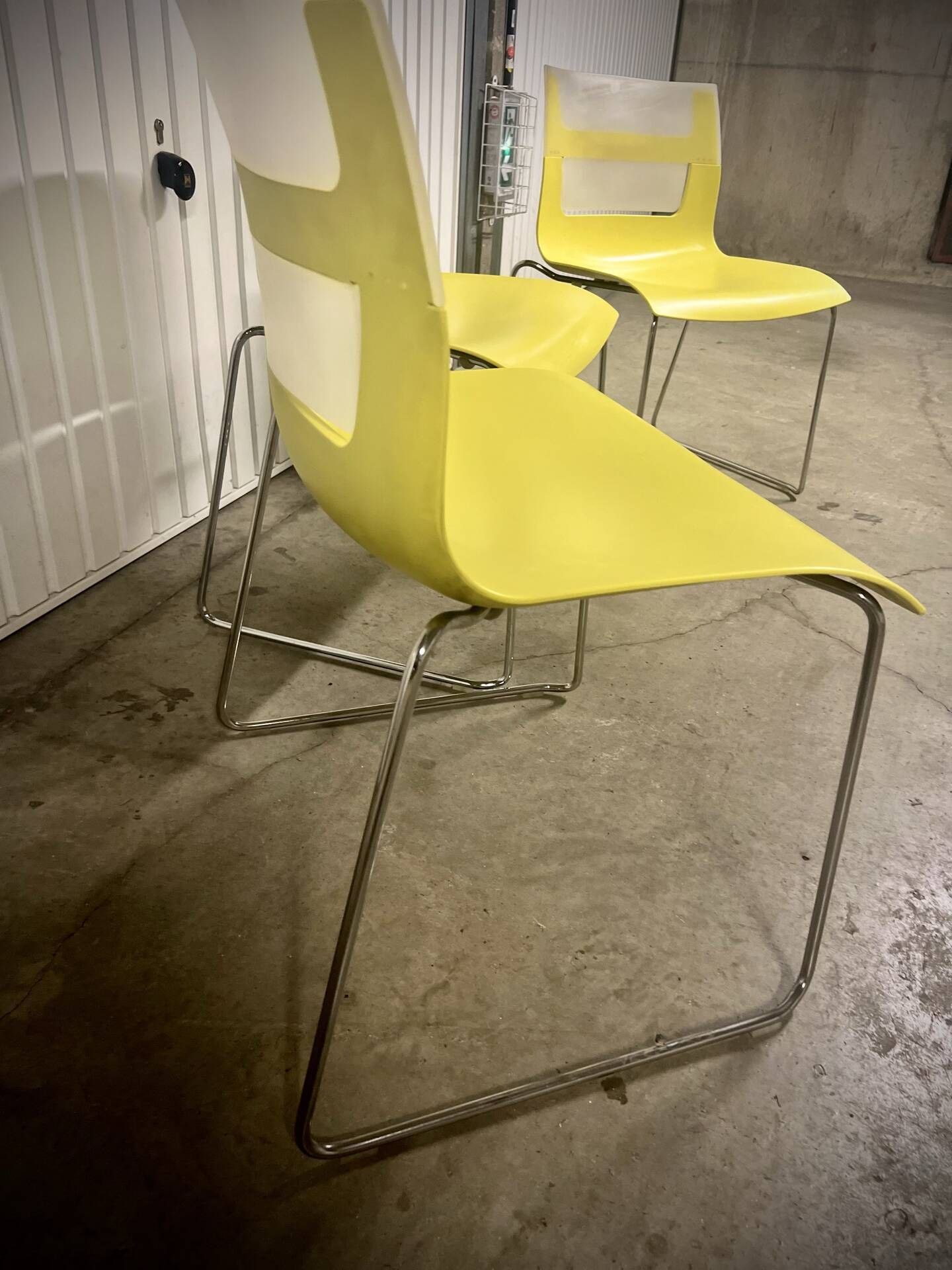 Chaises design jaune et chrome Chaise - Otto B&B Italia– vintage / déc