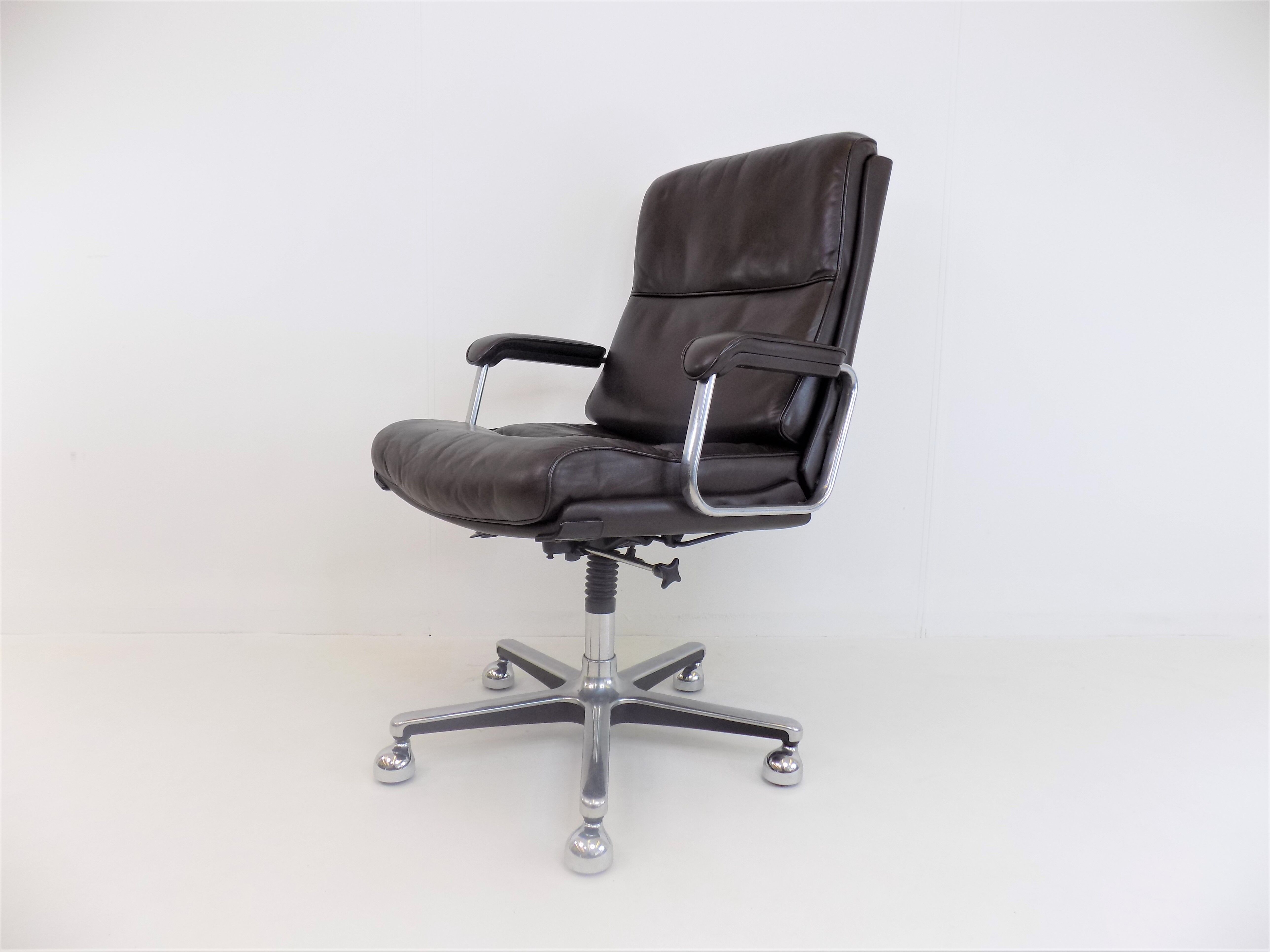 Drabert leather office chair
