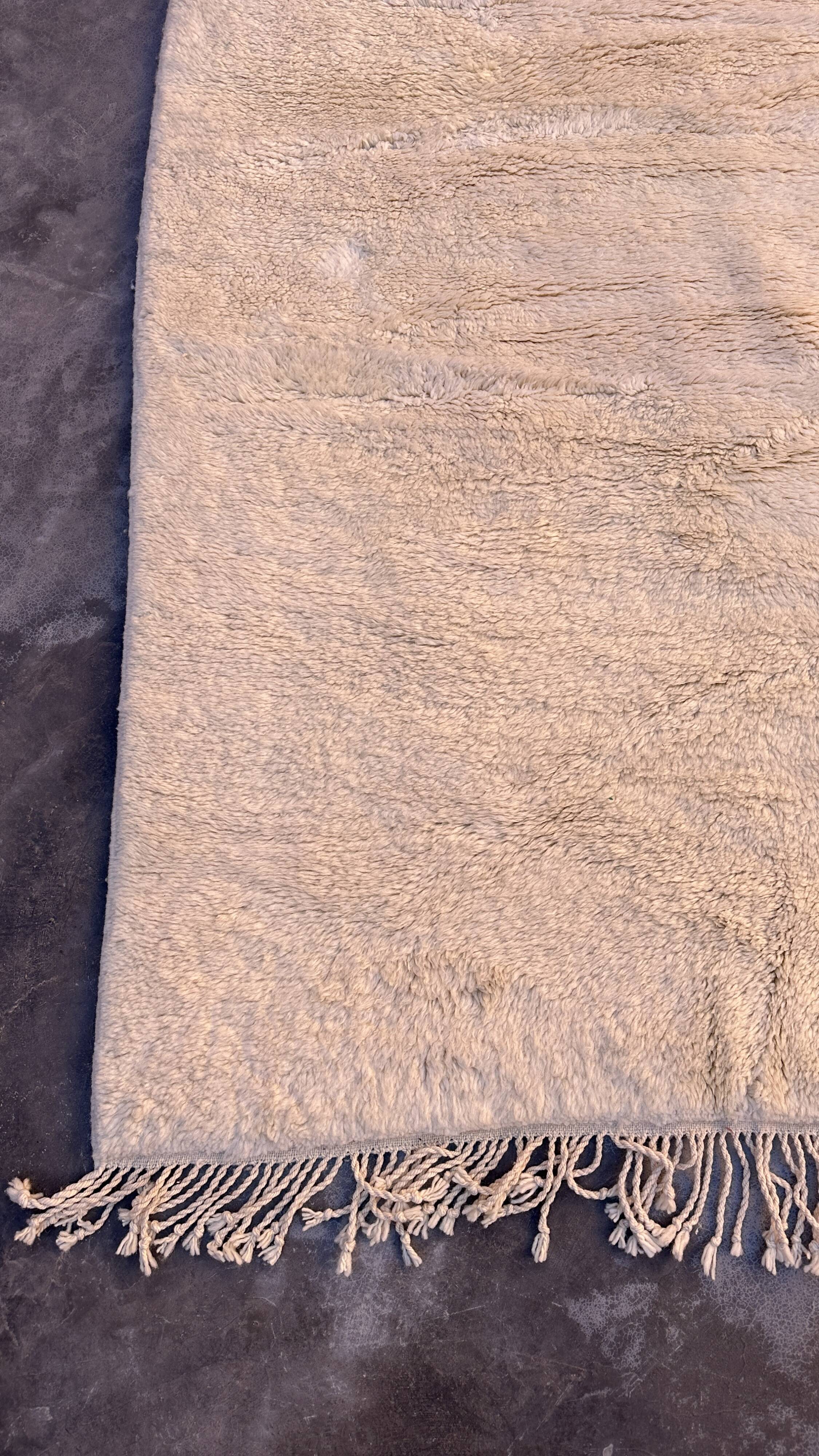 Beni M'Rirt Moroccan Rug - 205 x 303 cm