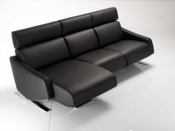 Black leather Steiner sofa