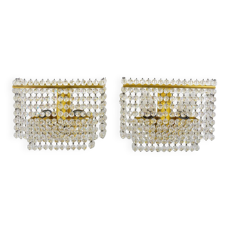 Pair of square wall sconces in gilded brass with hand-cut crystals, 1970s.