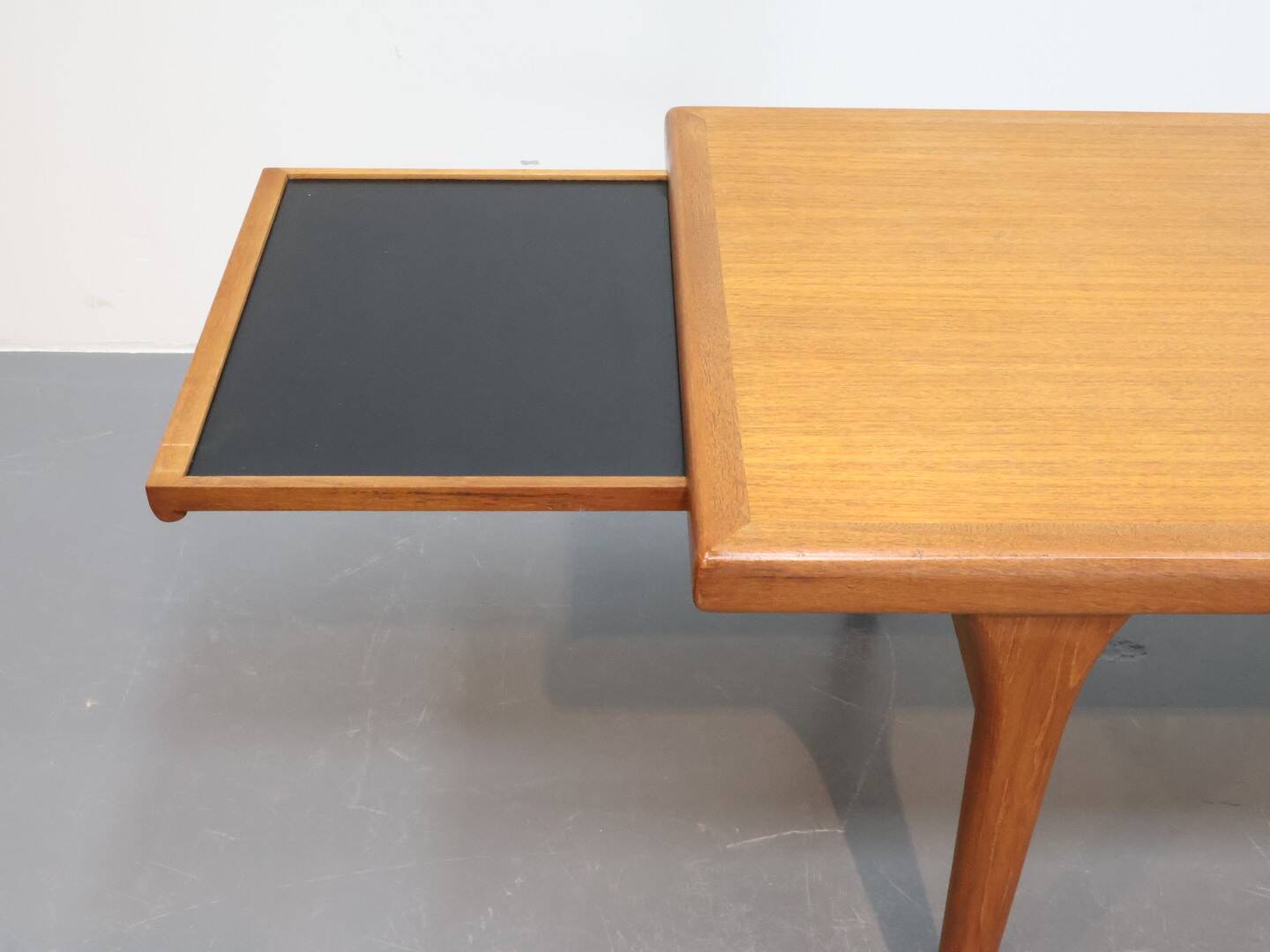 Deense vintage salontafel teak