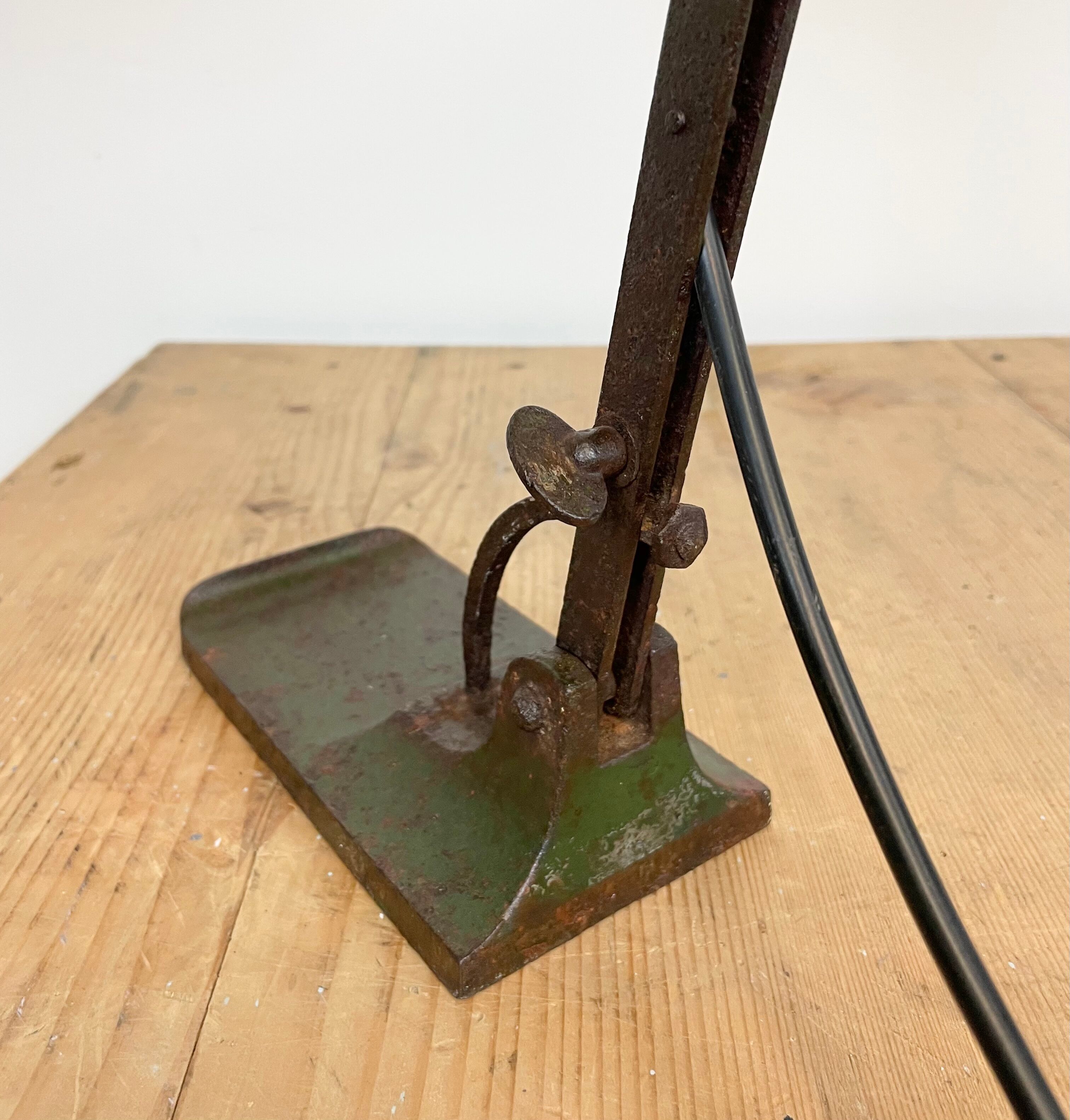 Vintage green enamel bank lamp from Astral, 1930s