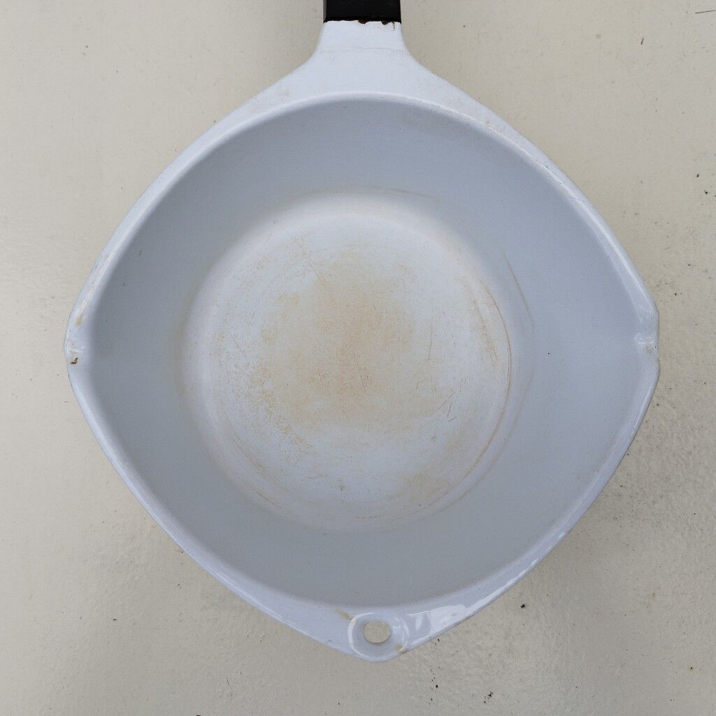 Casserole Le Creuset design Raymond Loewy