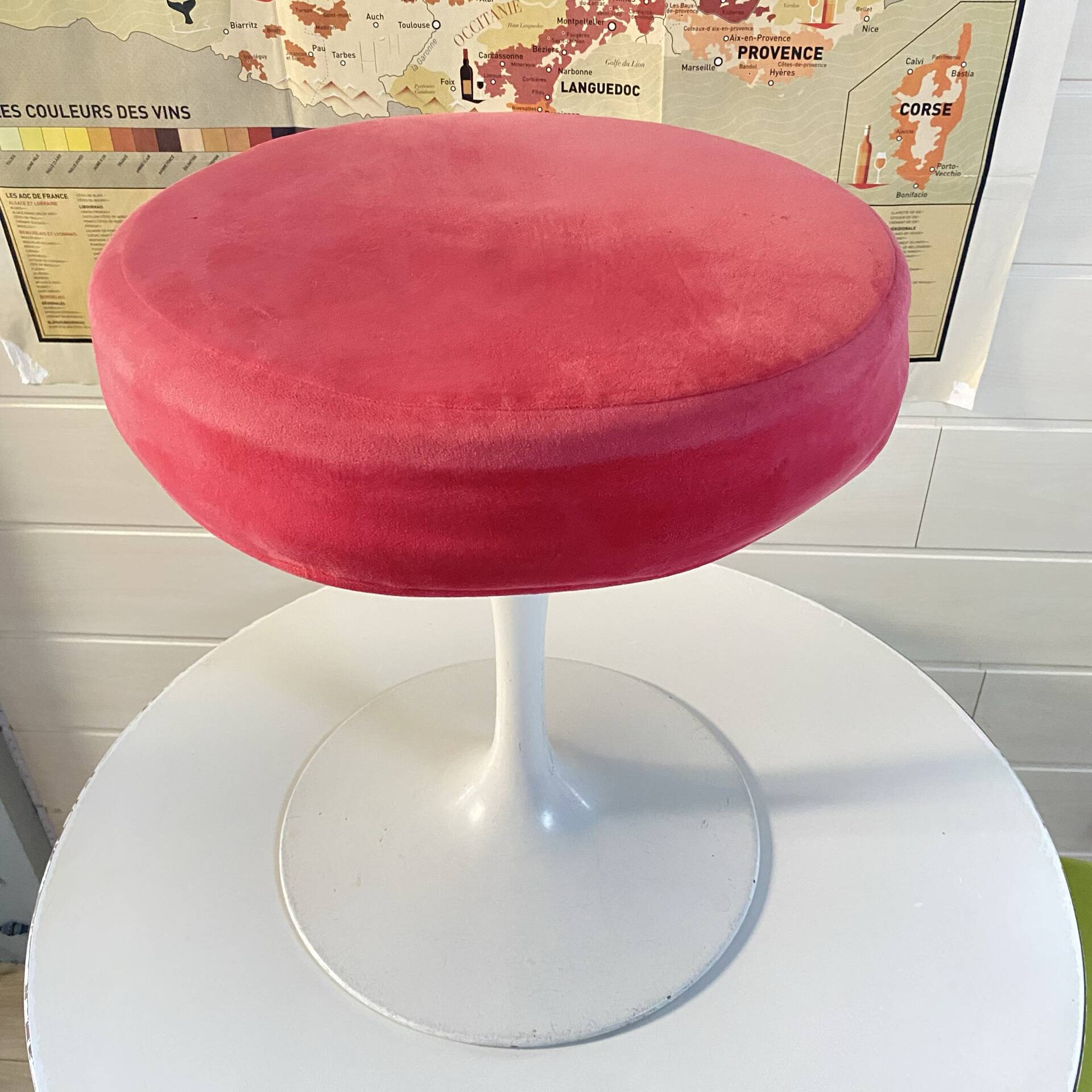 Knoll stool