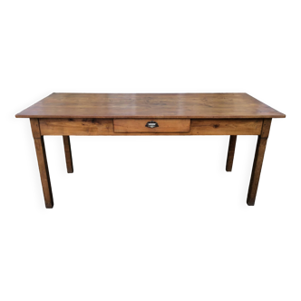 Farm table