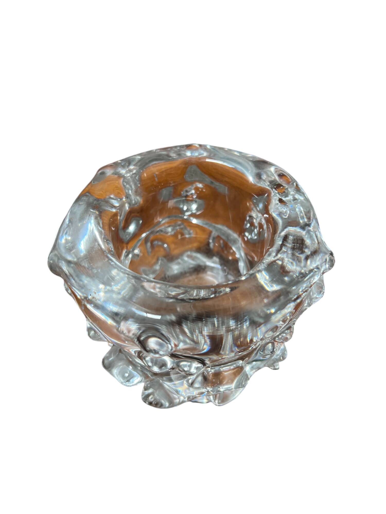 Glass pocket emptier