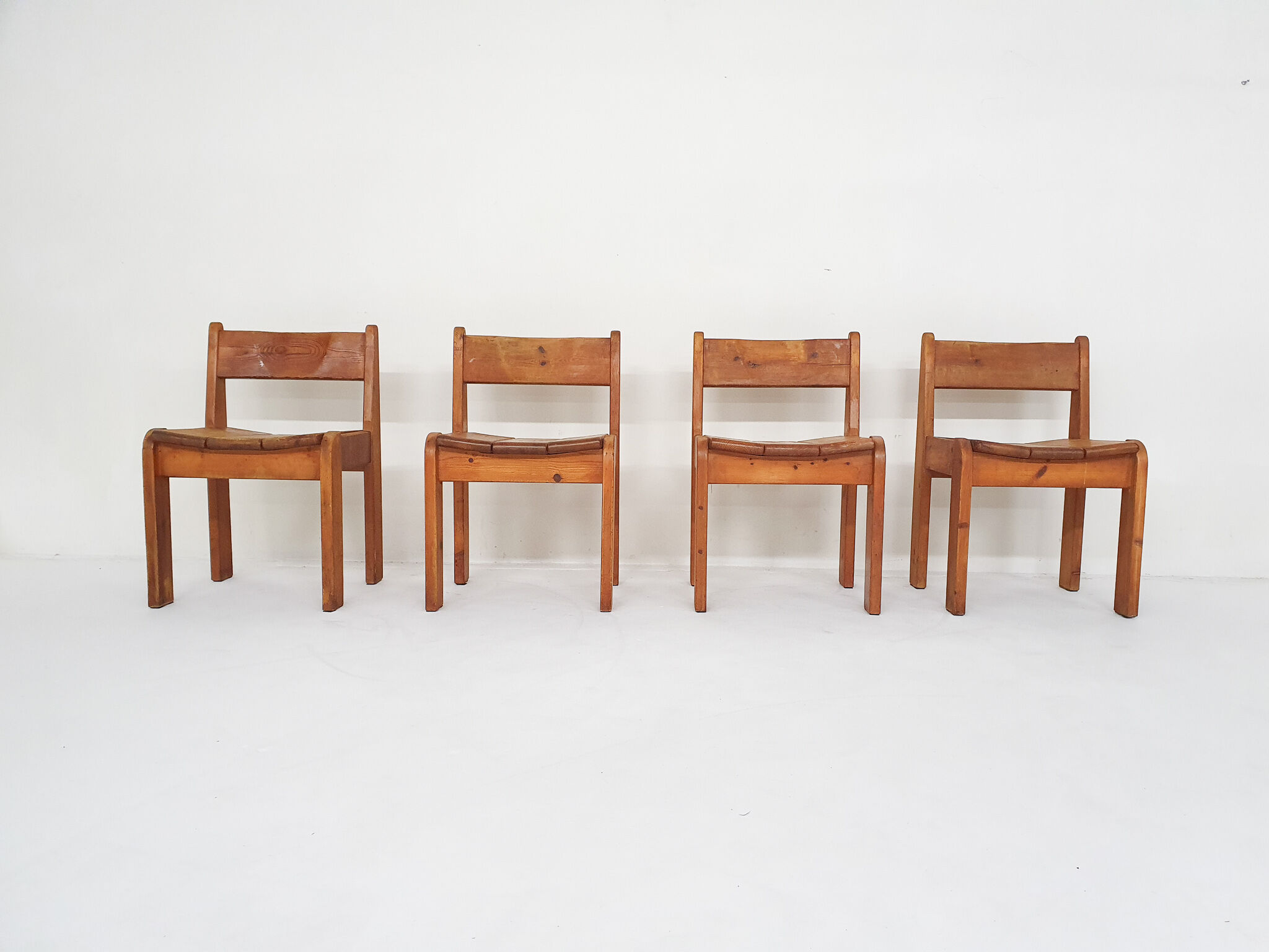 Set of four dining chairs by Ate van Apeldoorn for Houtwerk Hattem, The Netherlands 1970's