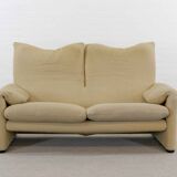 Set (2) Cassina Maralunga Sofas in beige Bouchlé-Fabrics by Vico Magistrett