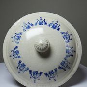 Bouillon/cocotte ancienne en terre de fer émaillée à décor bleu St Uze
