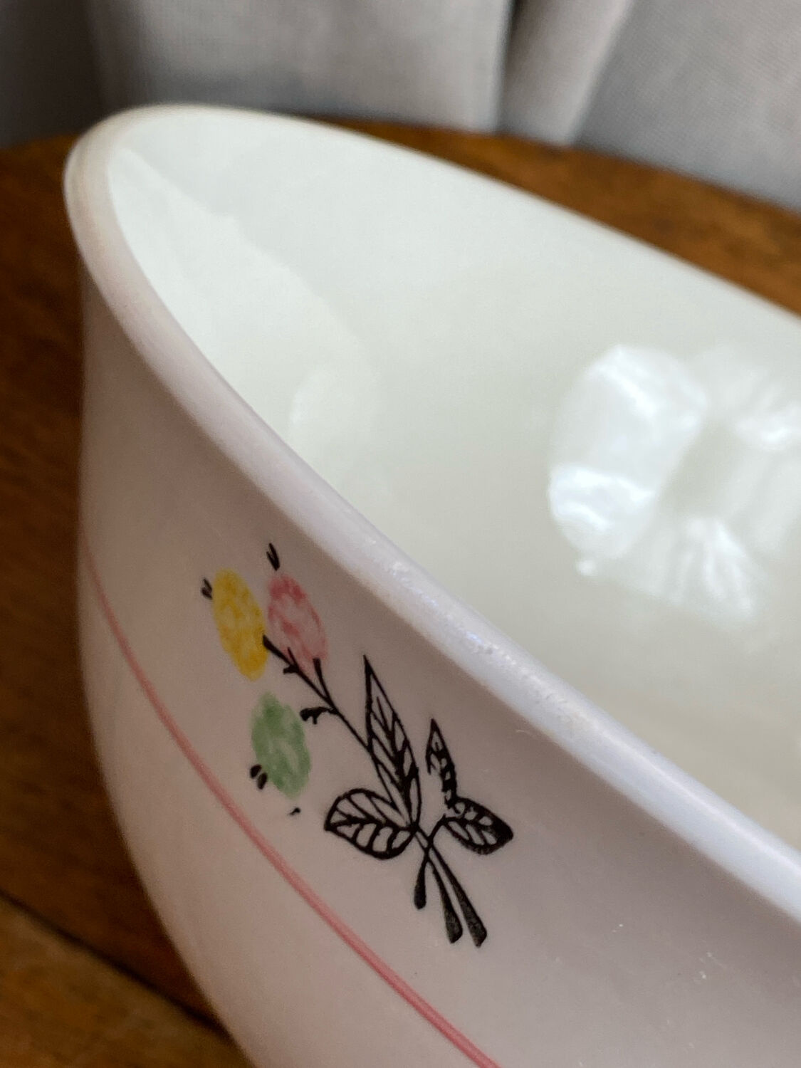 Porcelain salad bowl, Gien