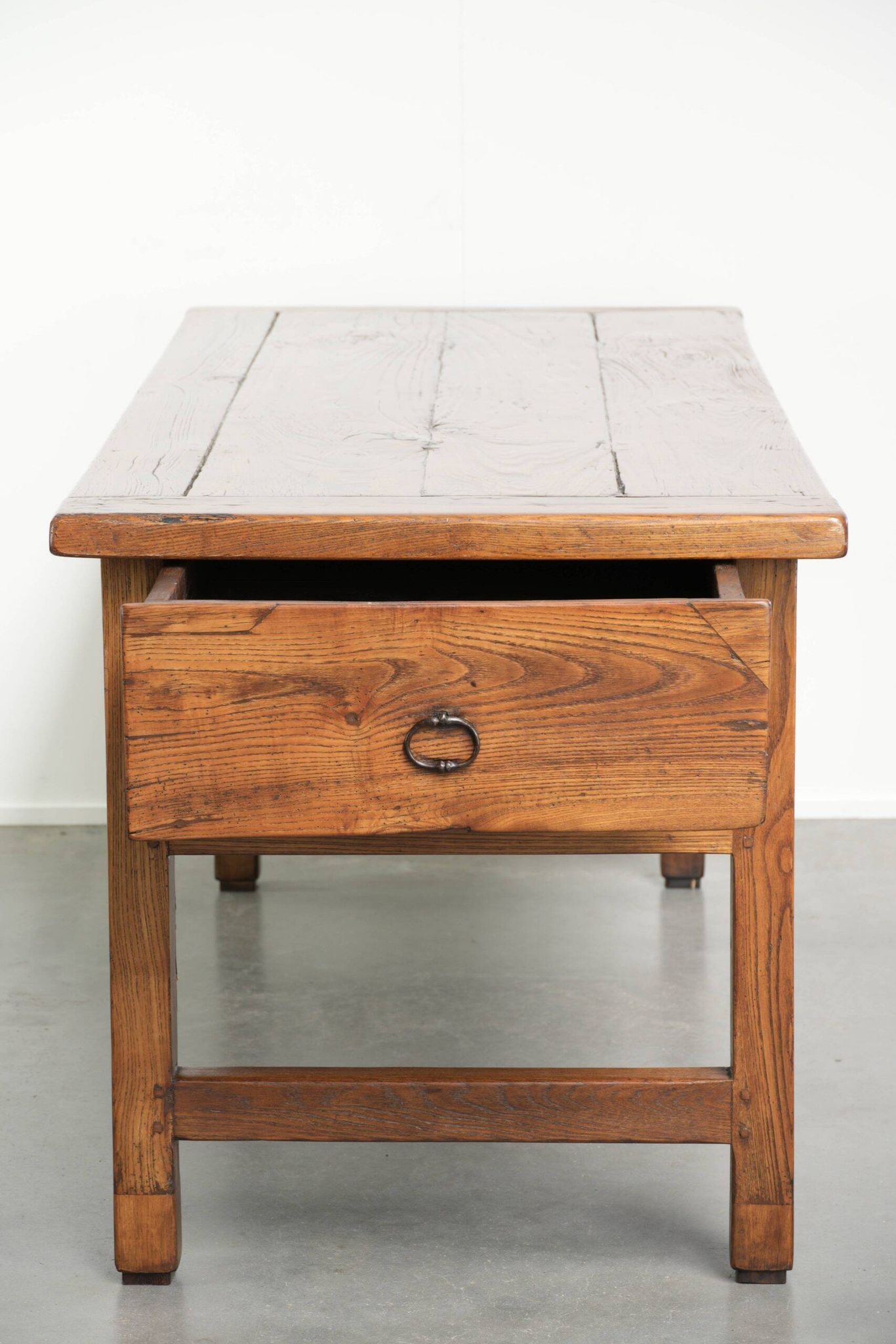 Antique French farmhouse dining table for 4/ 6 people from the 18th century