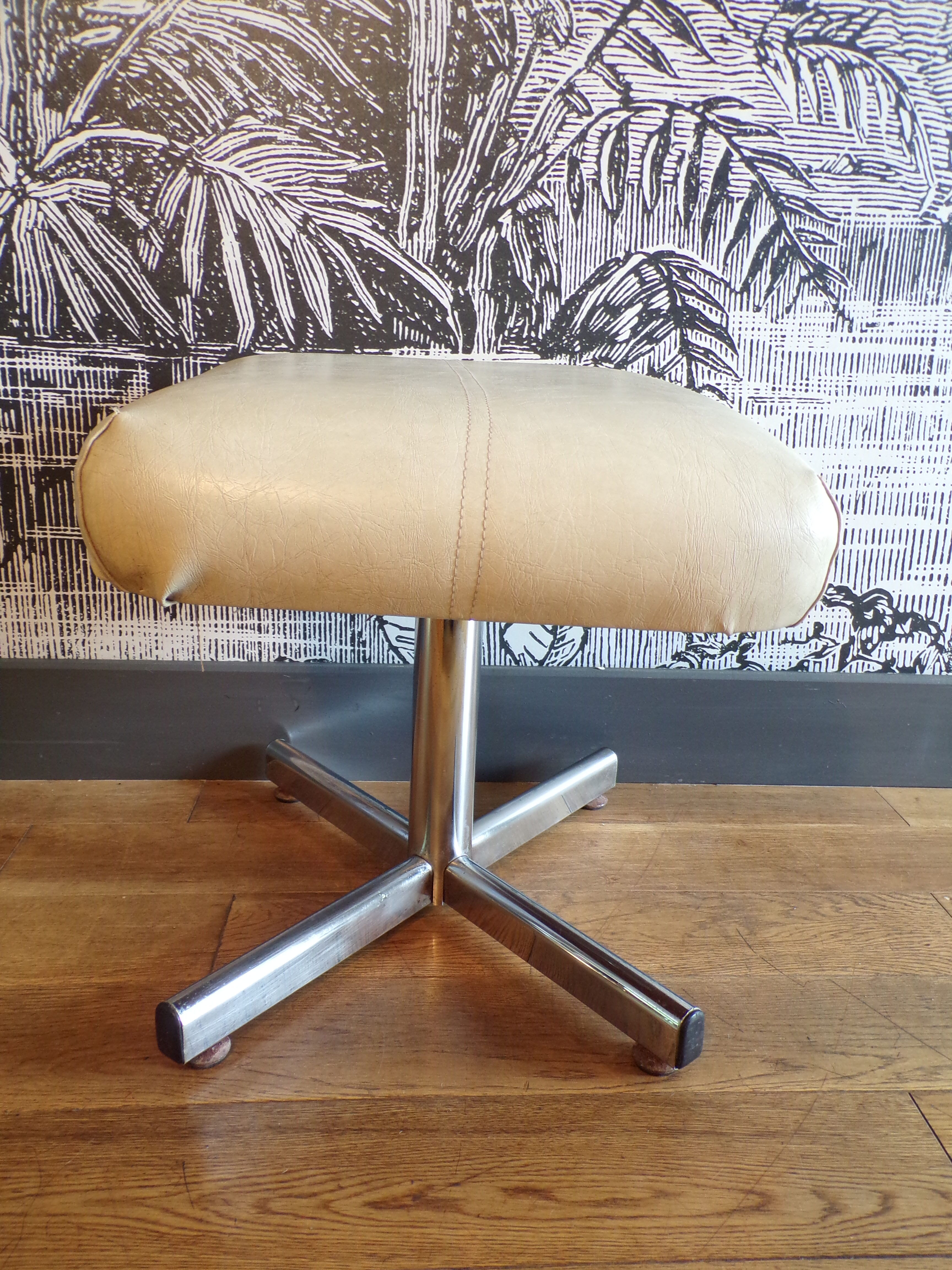 Skai vintage stool foot rest
