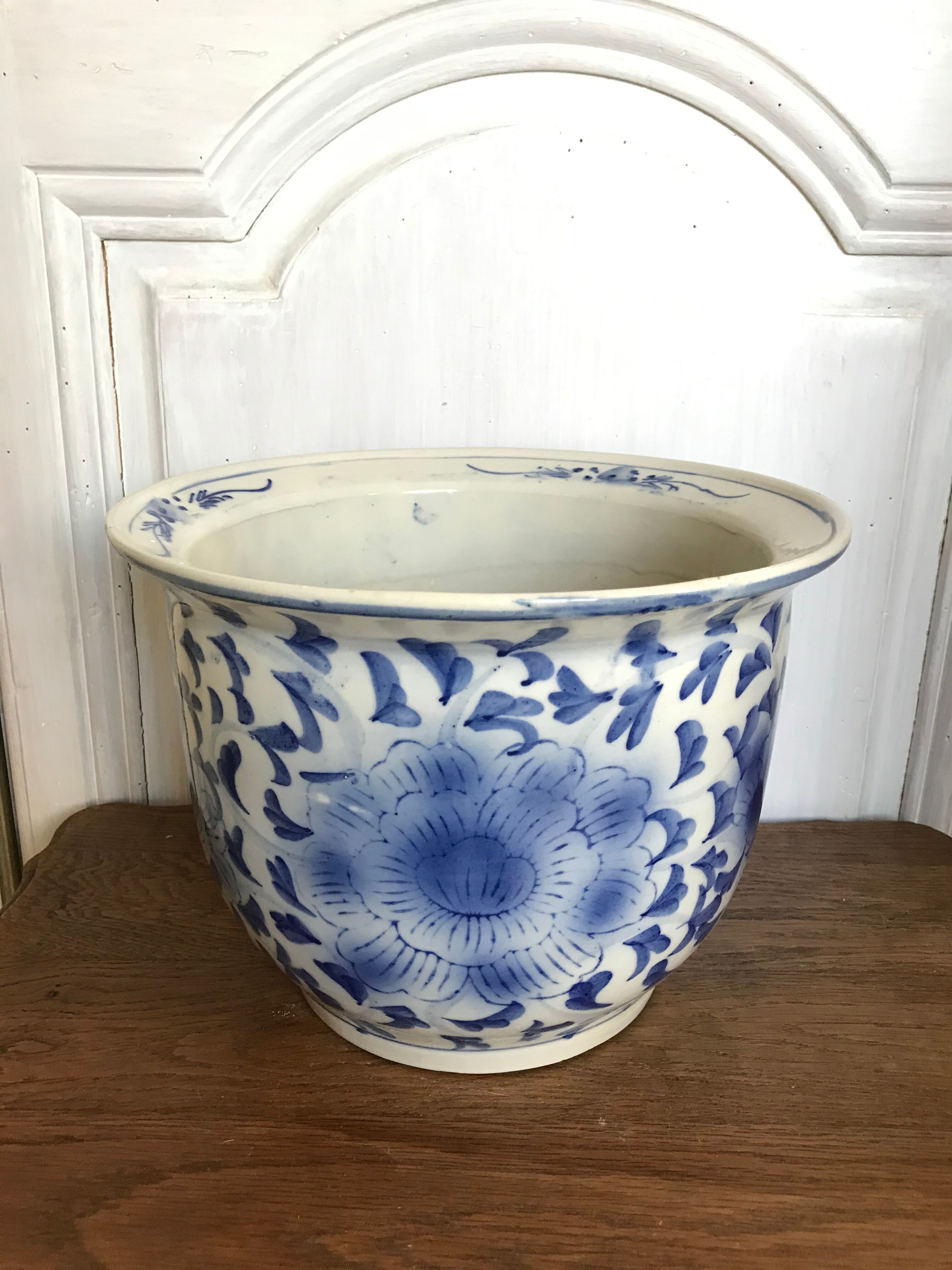 Cache-pot en porcelaine de Chine