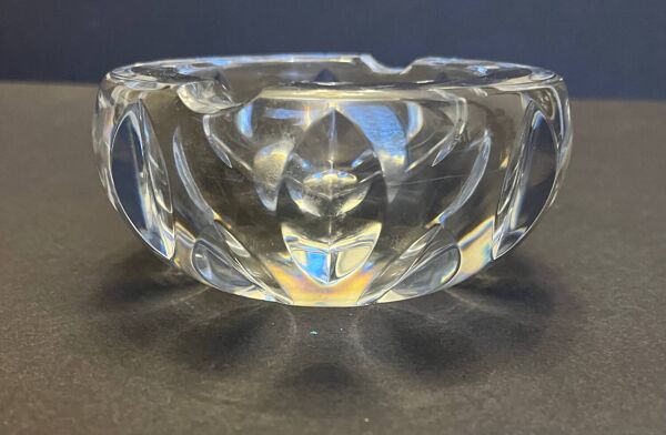 Cendrier en cristal de Baccarat