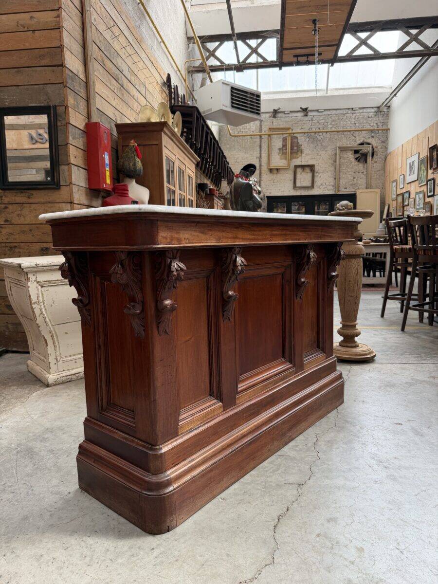 1950s bar counter