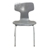 “arne jacobsen” children’s model chair.
