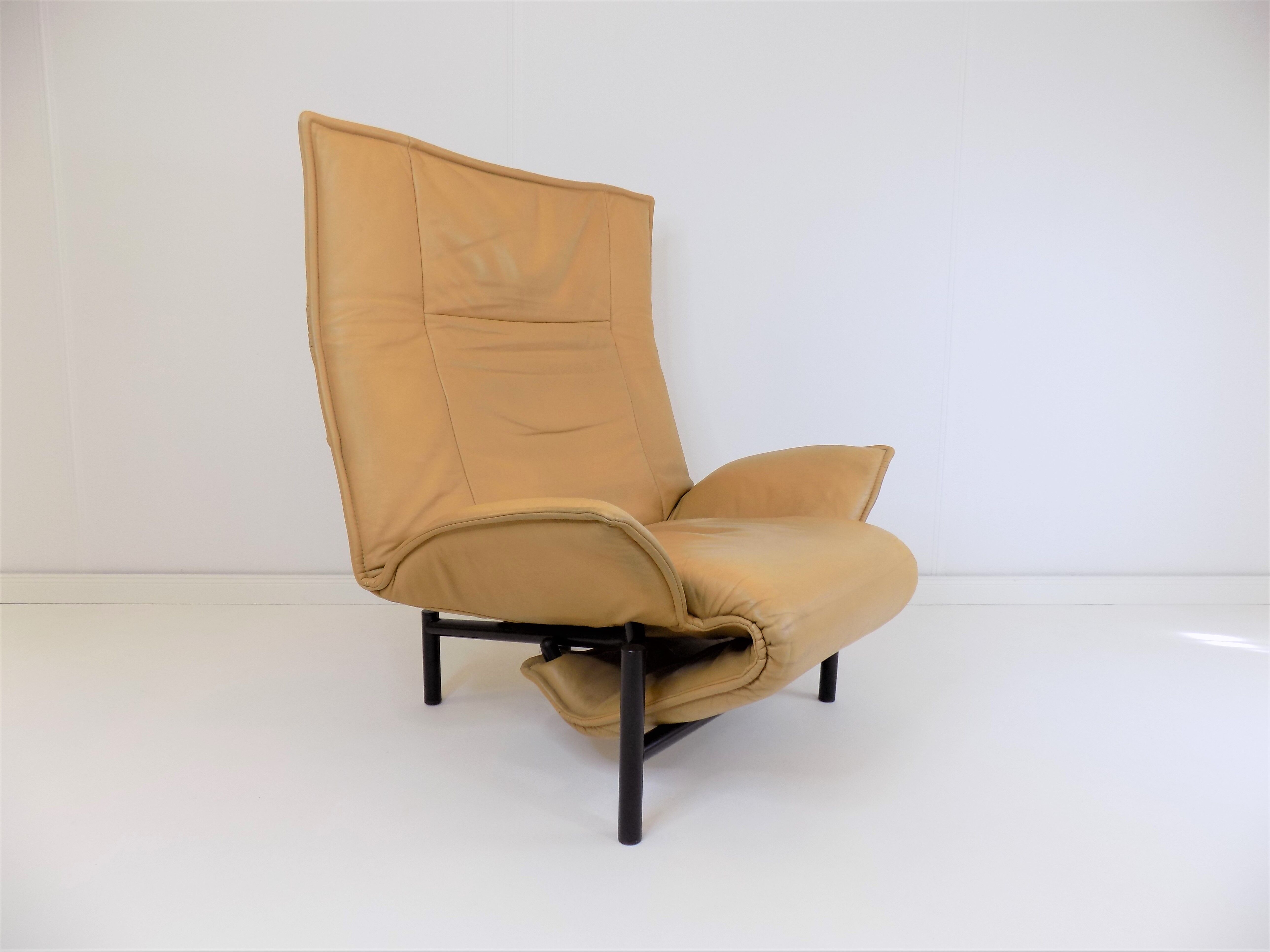 Cassina Veranda leather armchair by Vico Magistretti