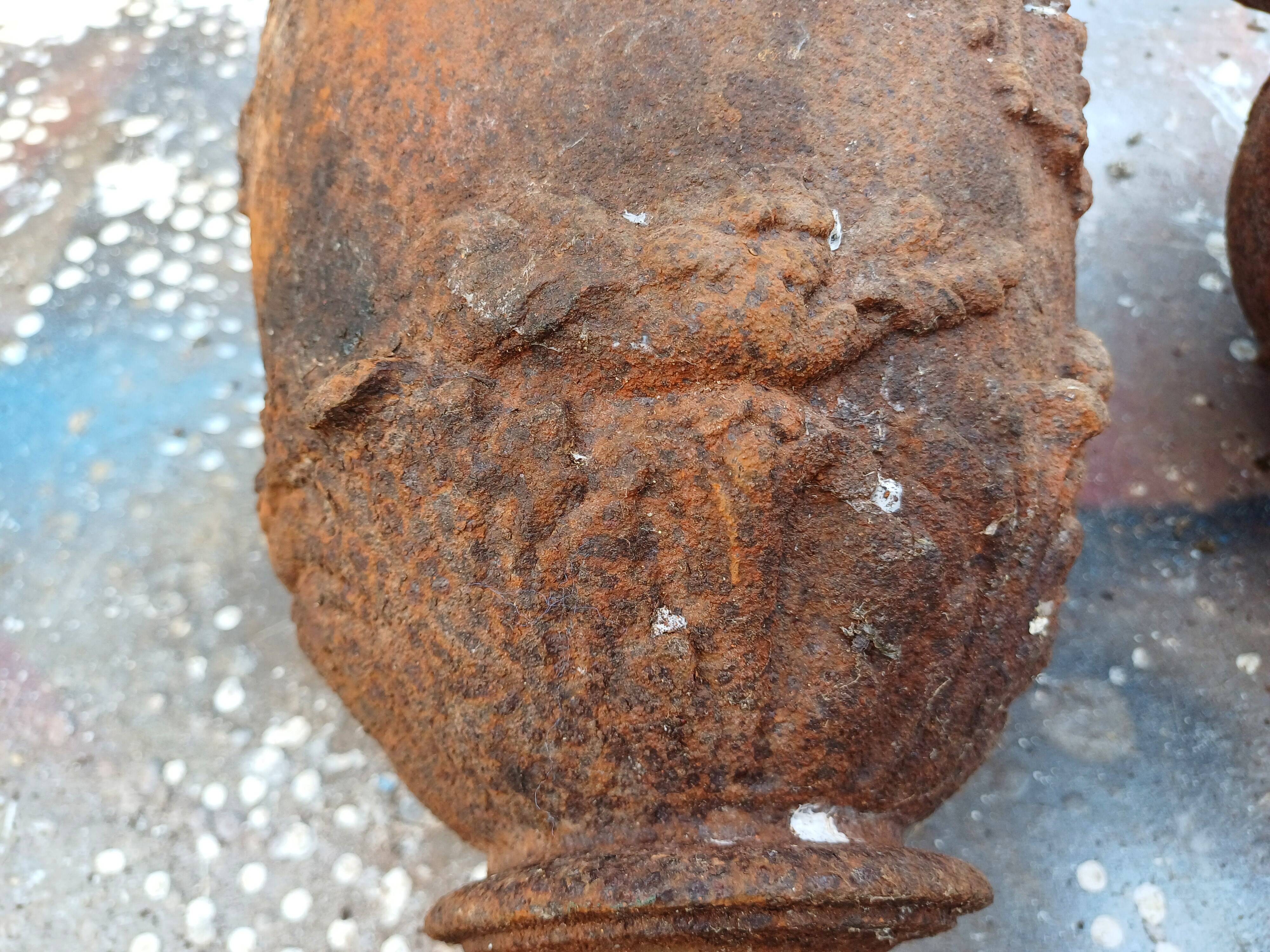 Pair of Cast Iron Fire Pots 1900: Charleville - Mézières