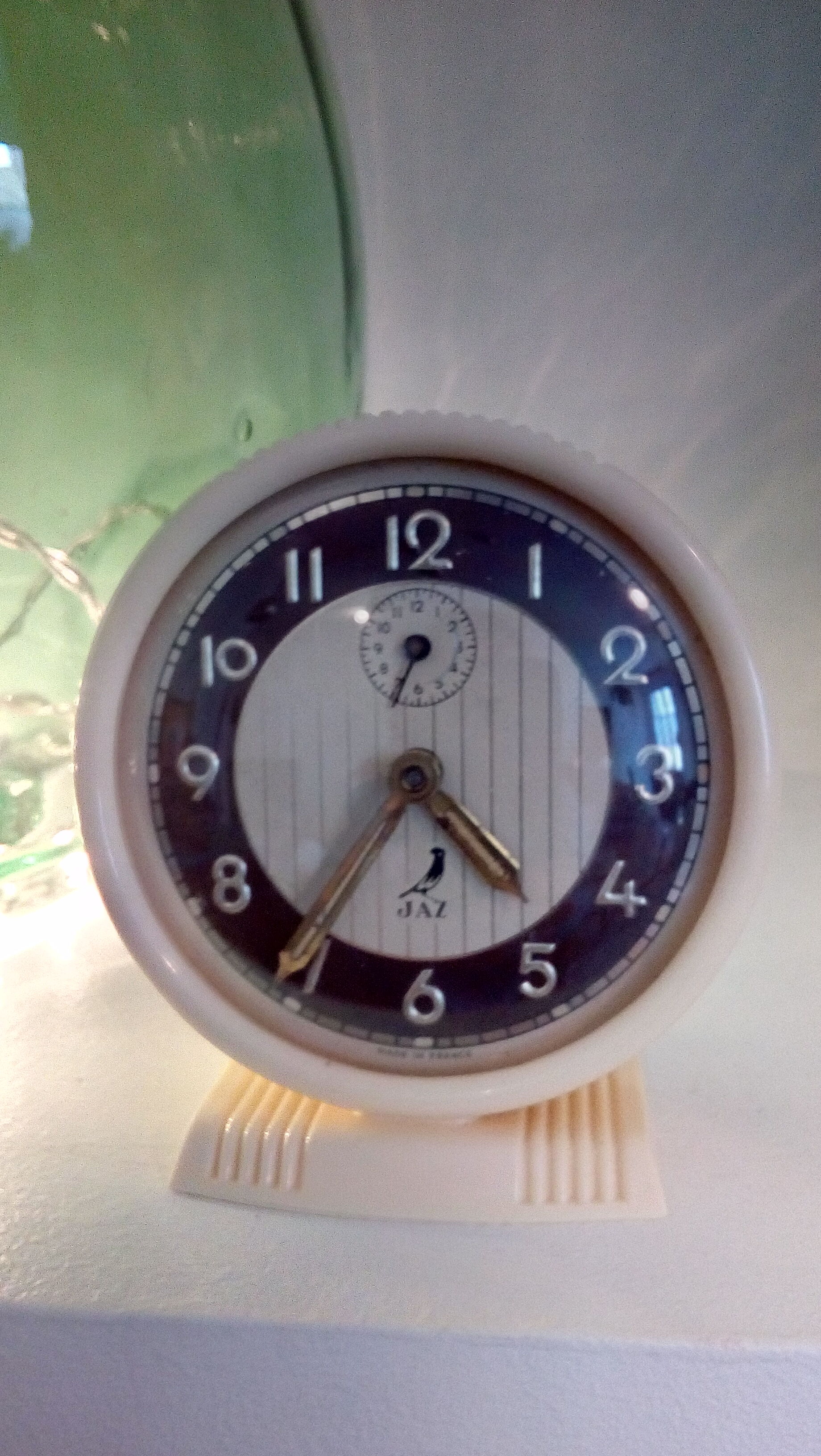 Awakening Jaz bakelite cream