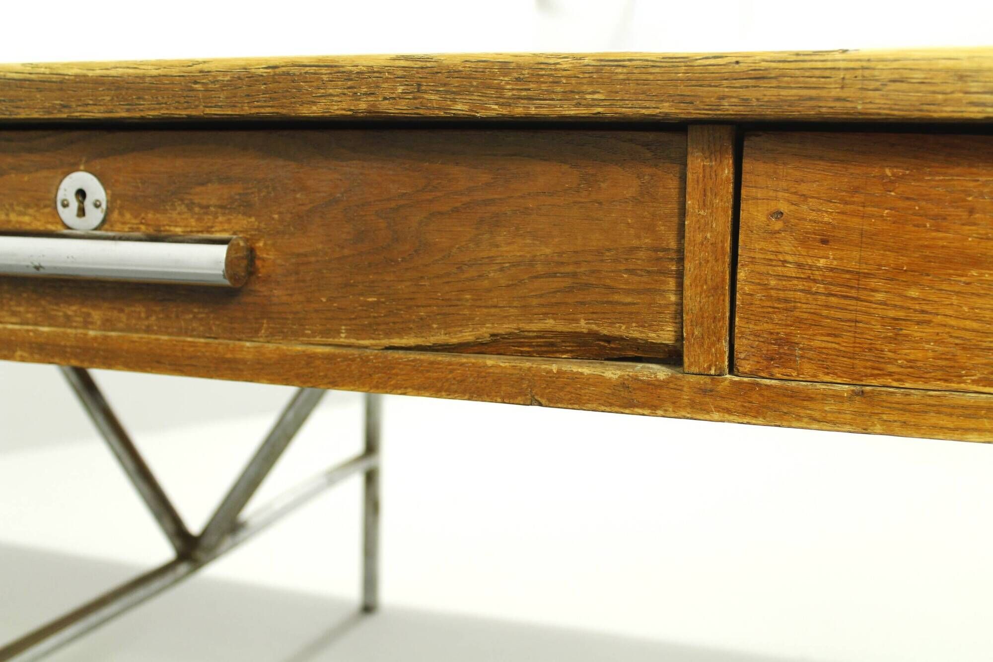 Vintage Bauhaus Desk in Oak, 1930s, II