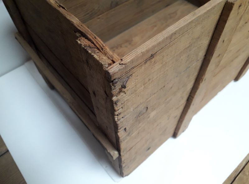 Transport box
