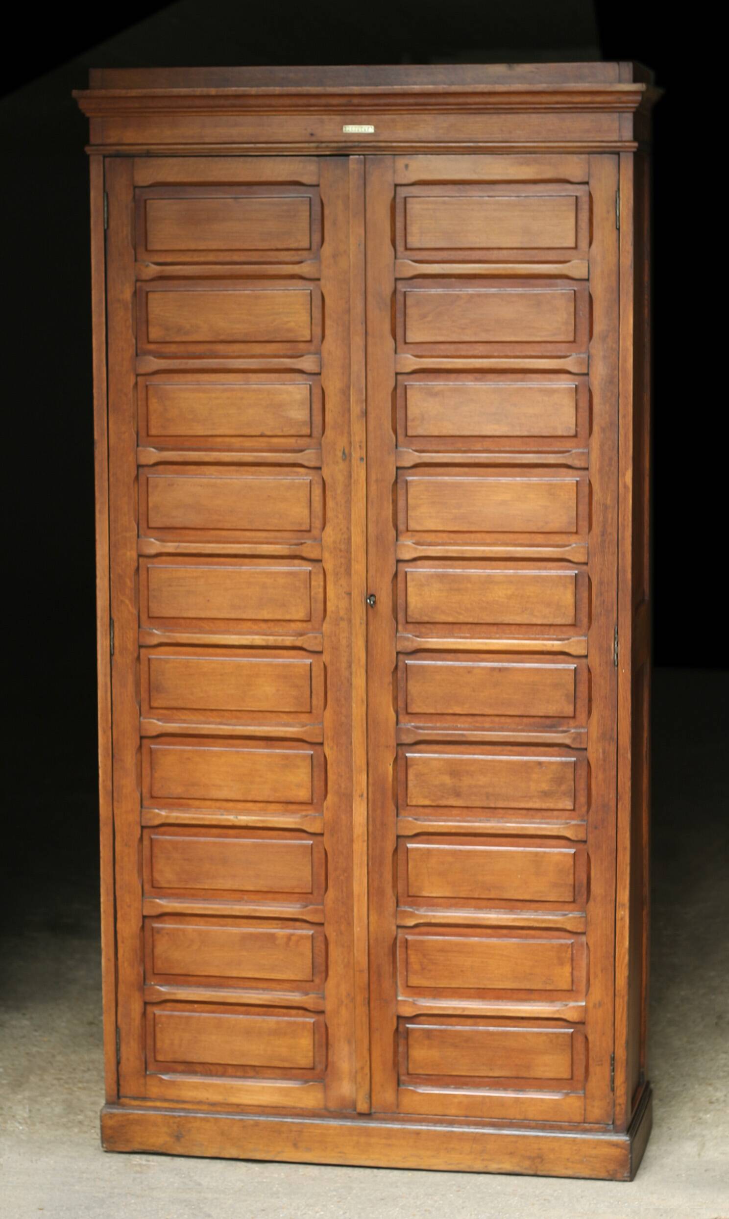 Notary's cabinet PERFECTA in walnut. Restored (circa 1930)