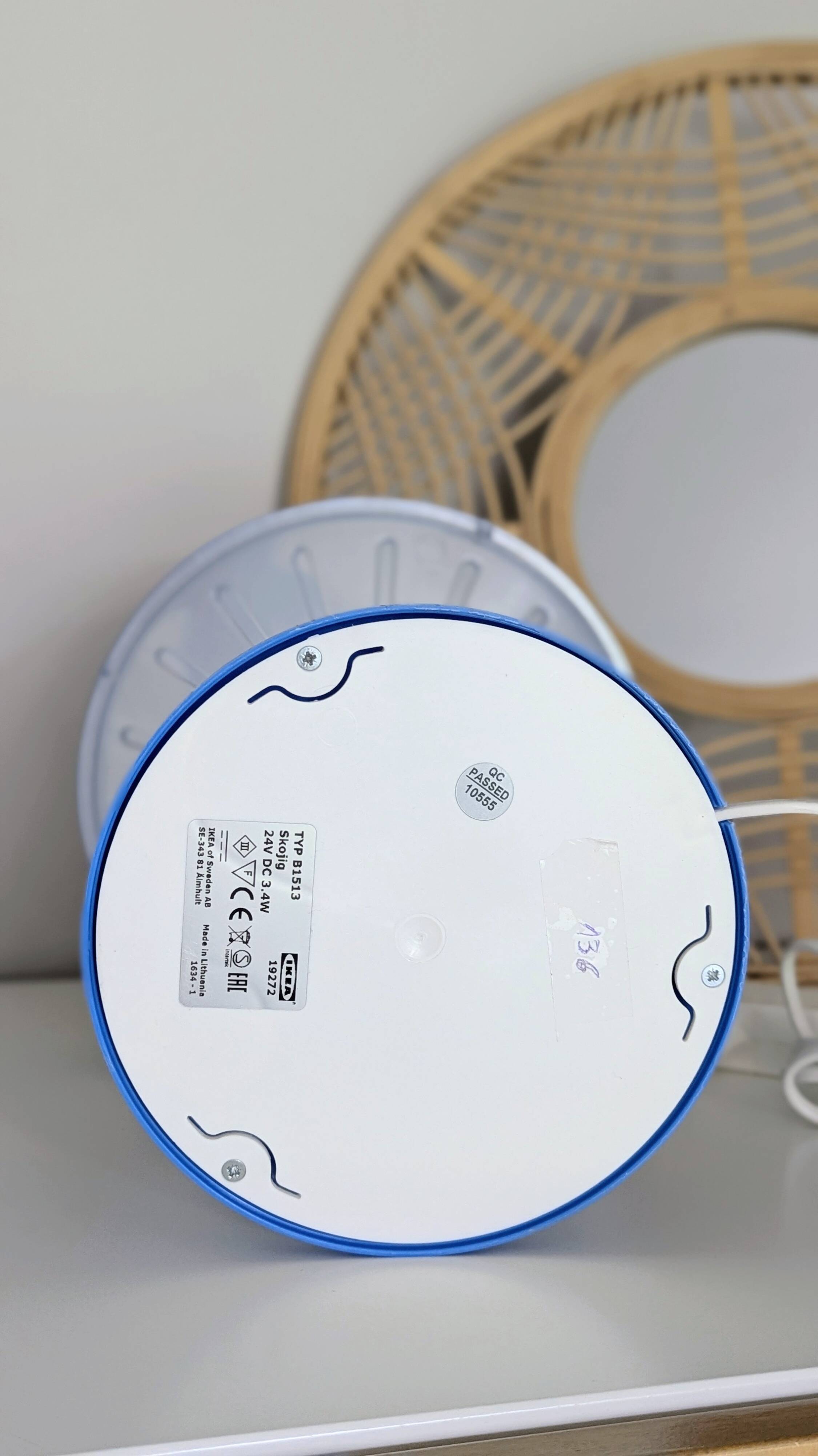 Lampe Ikea Skojig bleue avec variateur (L-0136)