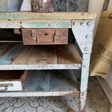 Carpenter's workbench