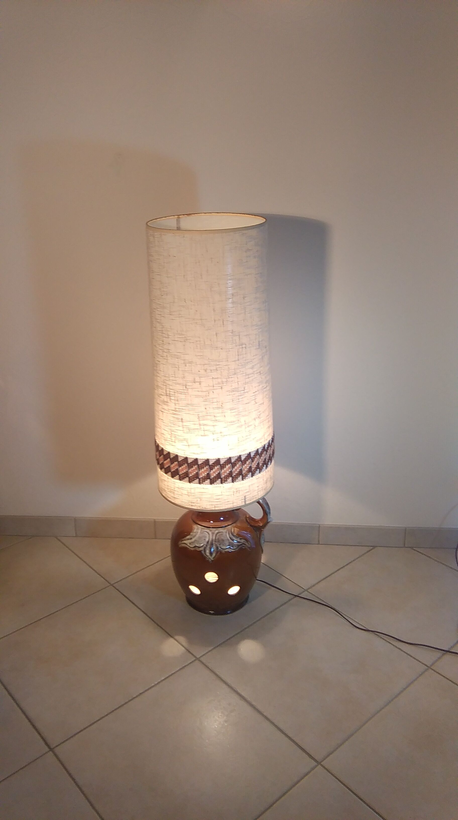 Ceramic  lamp 70