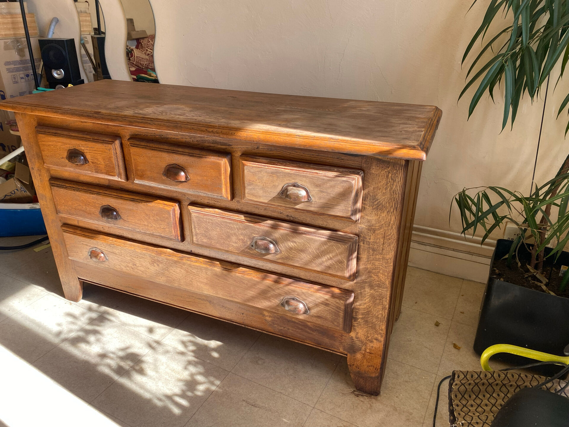 Solid oak chest of drawers