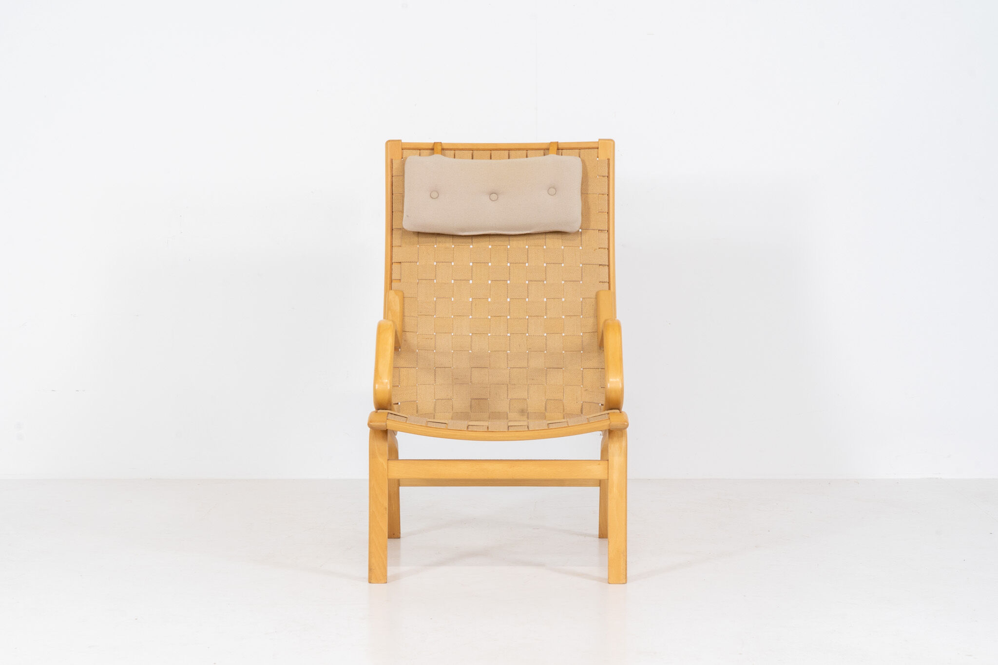 Chaise Albert par Finn Ostergaard