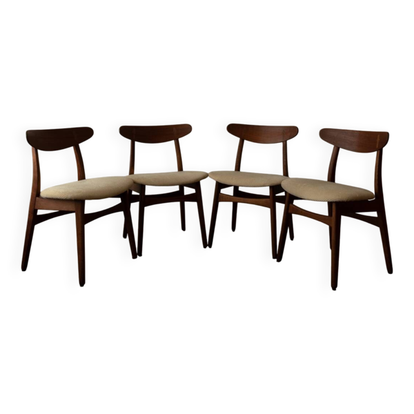 Ensemble de 4 chaises de salle à manger CH30 par Hans J. Wegner pour Carl Hansen & Søn — Beyit