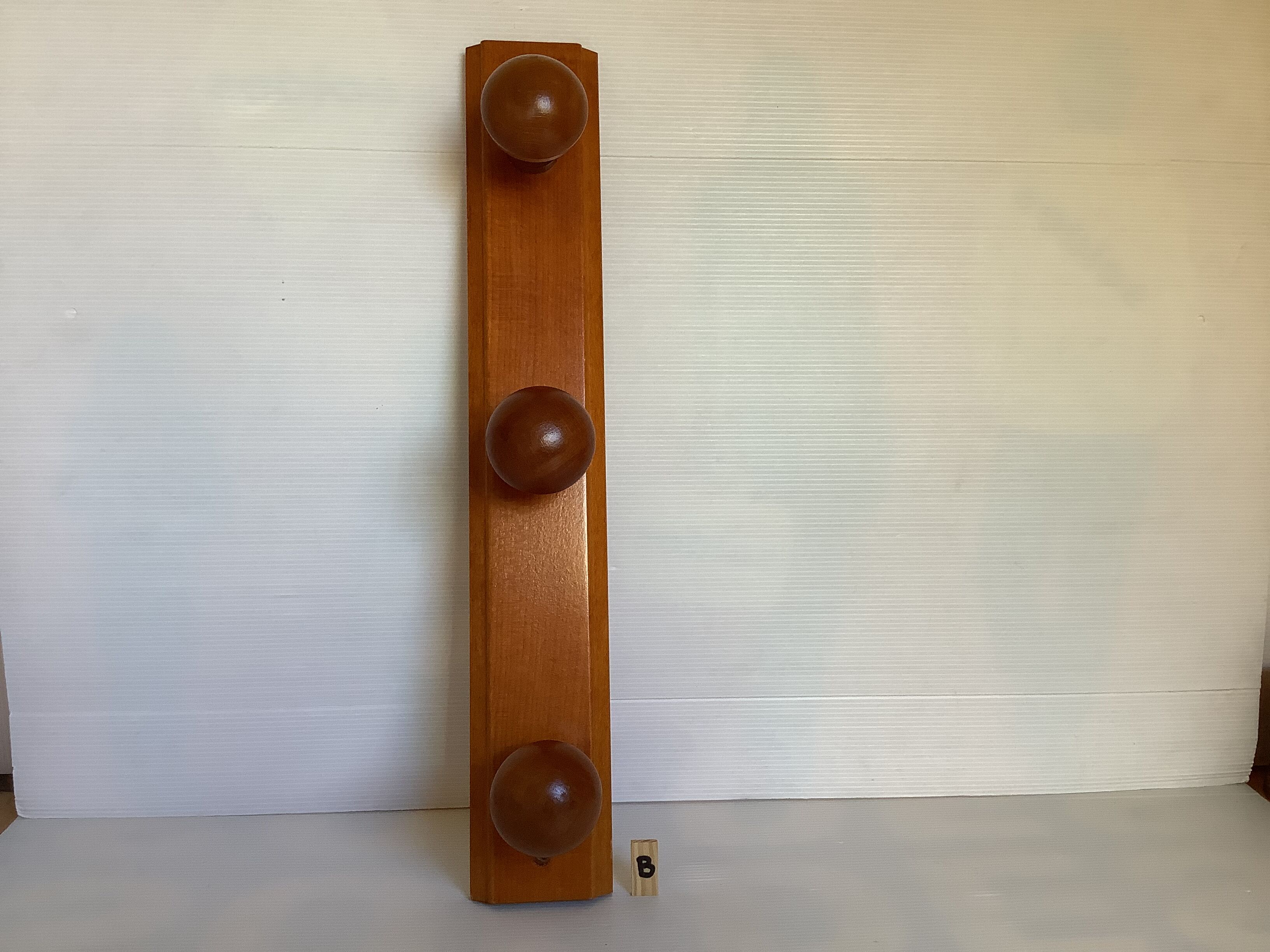 Porte manteau patères en forme de champignons en bois