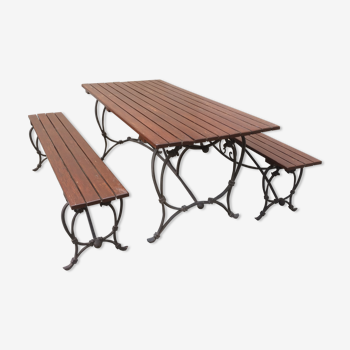 Garden lounge table and 2 cast iron and oak benches