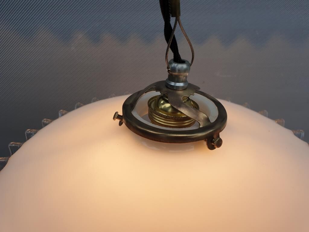 Art Deco ruffled opaline hanging