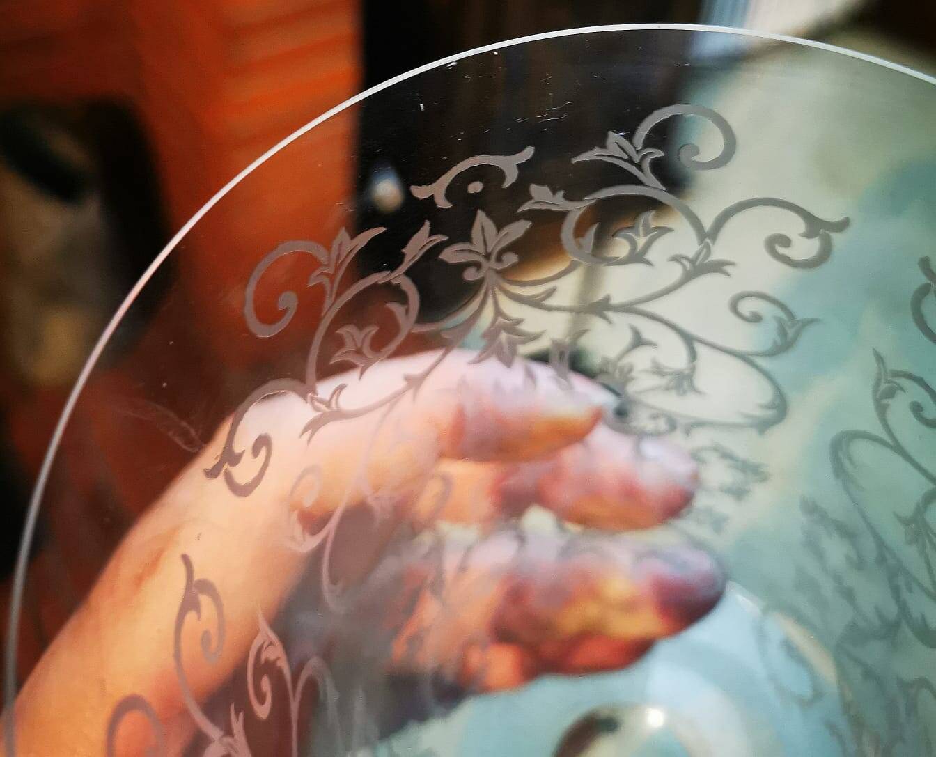 Baccarat engraved crystal "tulip" vase, Erna model.