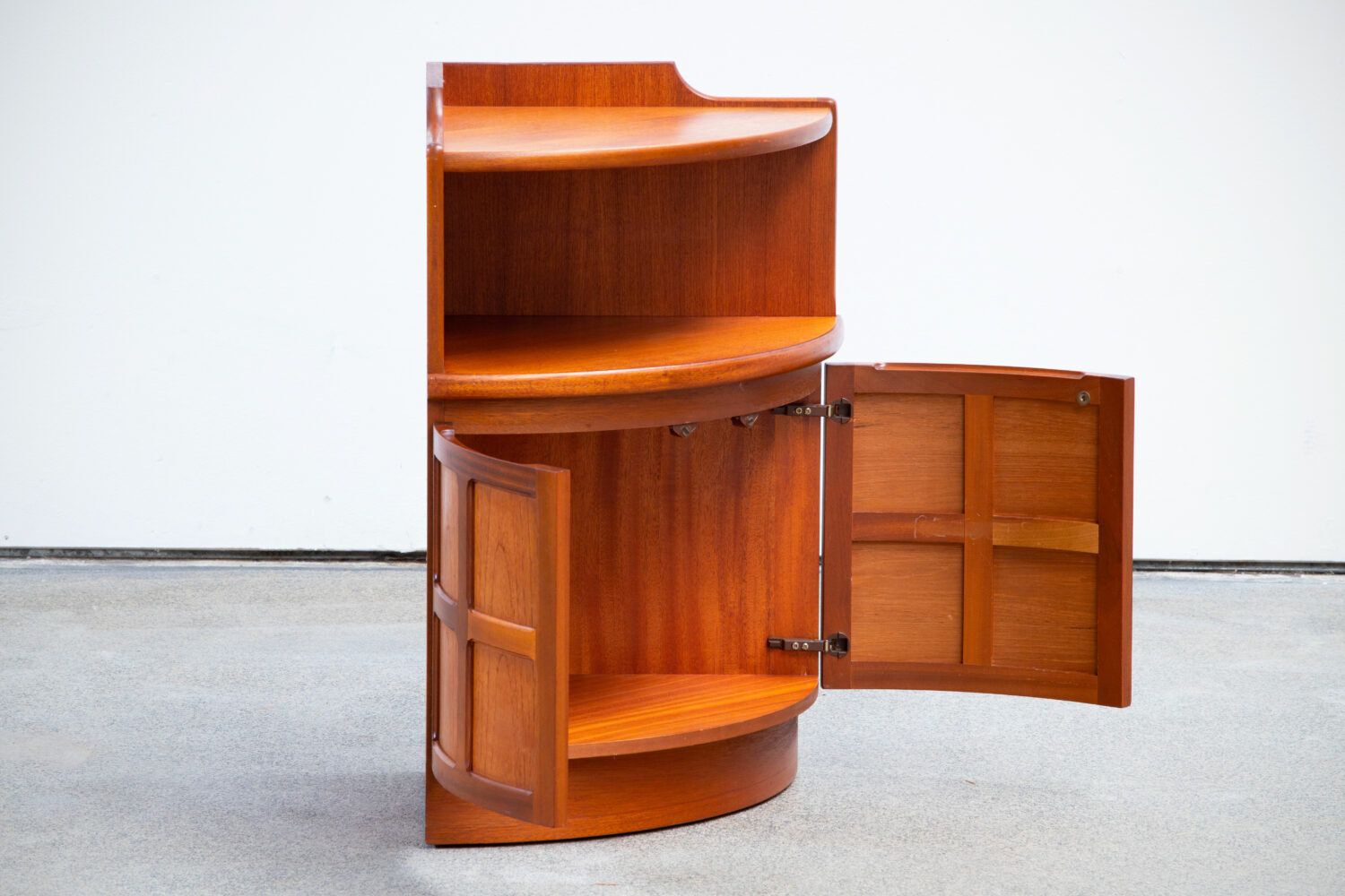 Vintage Scandinavian corner furniture / buffet 1960