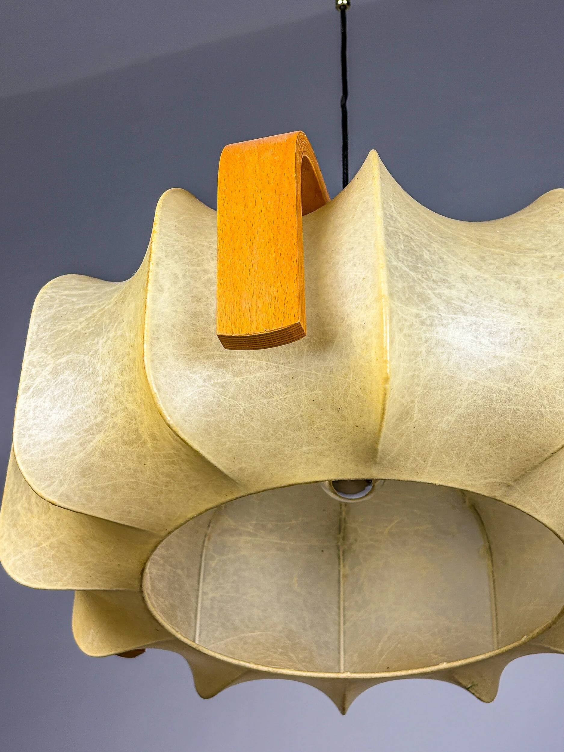 Mid-century cocoon pendant lamp, resin & pine wood, Italy, 1960s