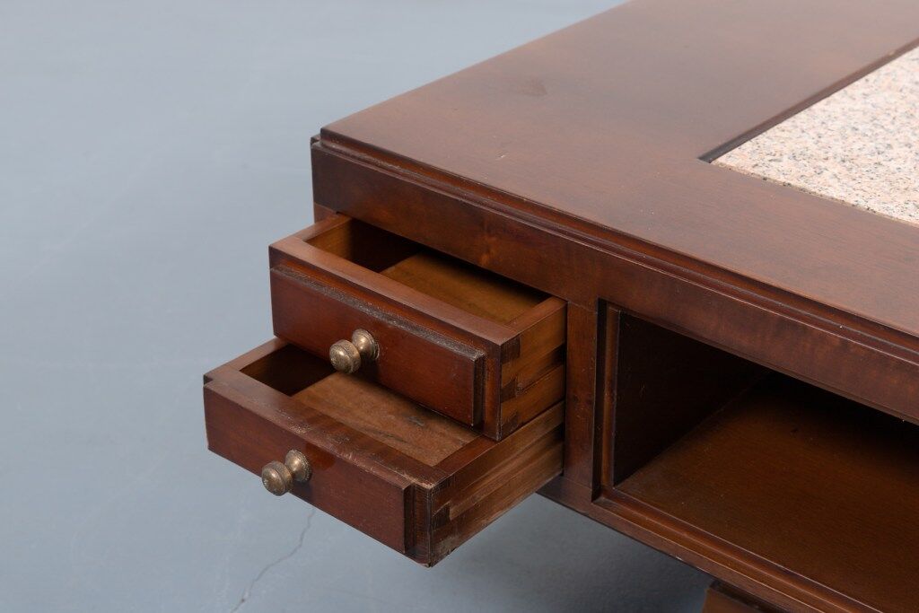 Modern Italian double-sided coffee table by Tosi Mobili