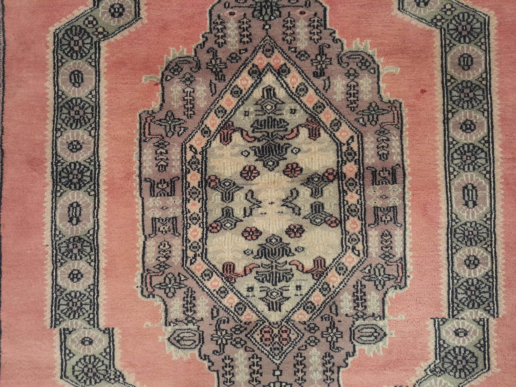 Karachi rug 258x161cm
