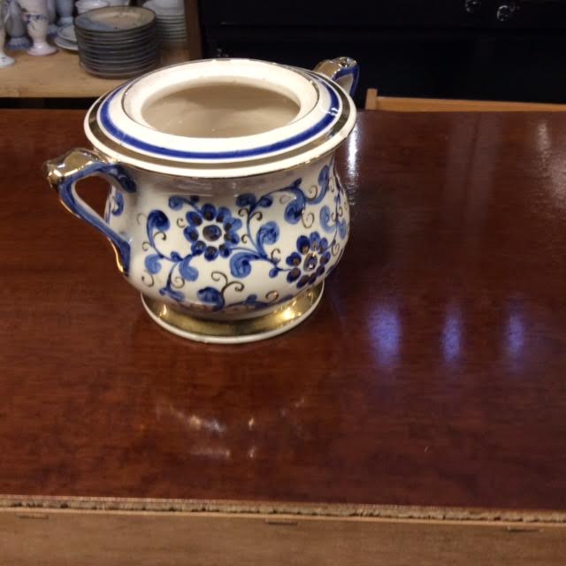 Porcelain coffee set
