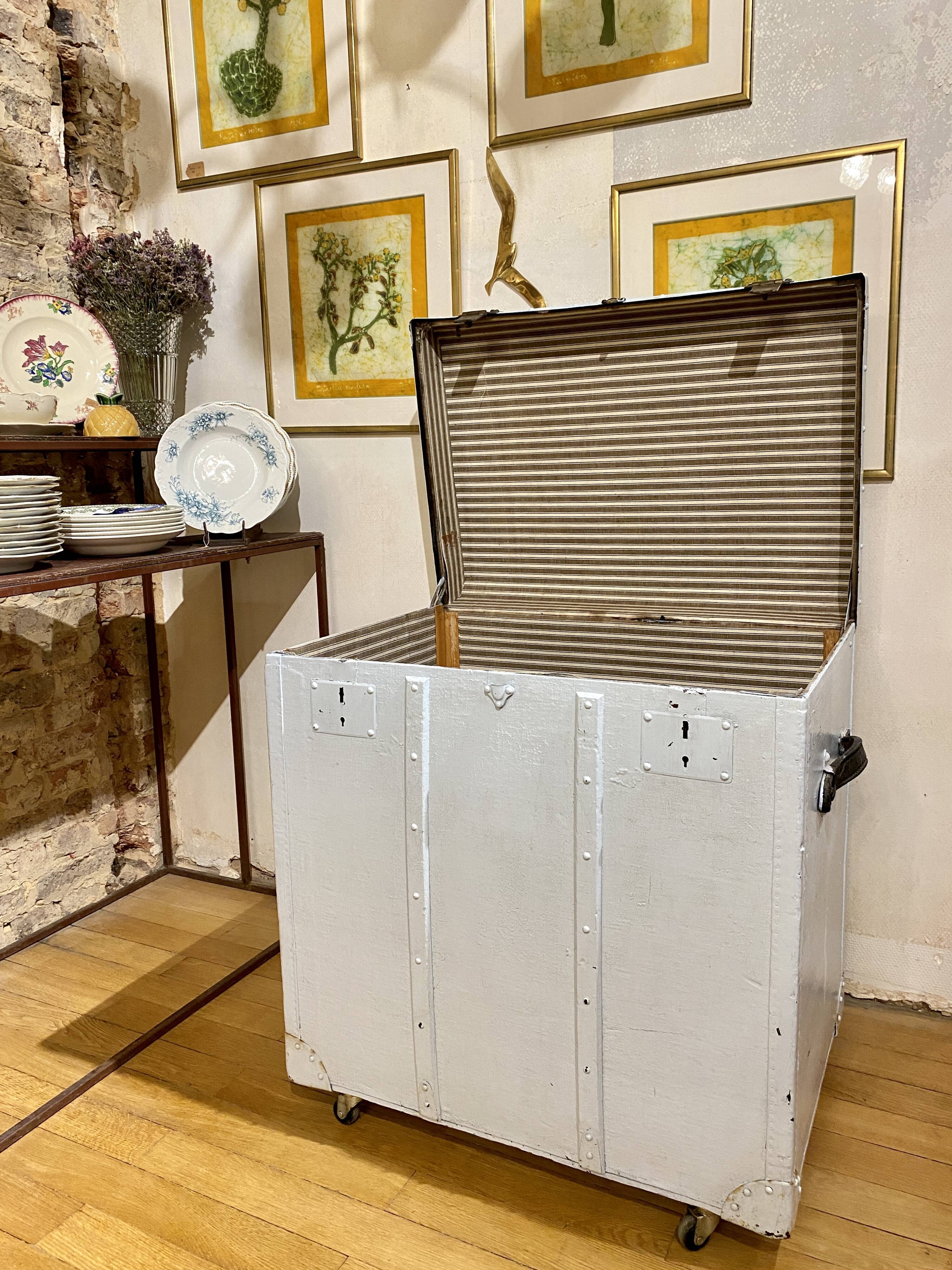 P. Coessens storage trunk
